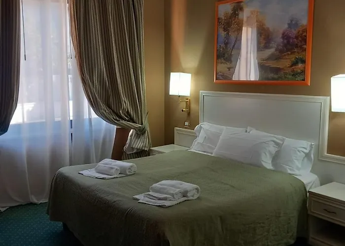 מלון Cervara Park 4*
